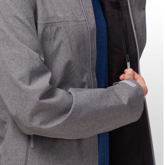 The North Face Women’s Apex Flex Futurelight Hooded Jacket - Picture 4 of 16